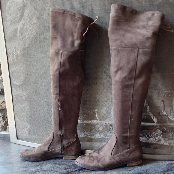 Vince Camuto Crisintha Brown Suede Over-The-Knee Rear Lace Boots Size 9M/39 - Picture 3 of 13